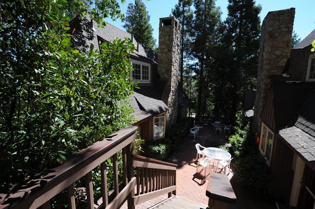 Saddleback Inn At Lake Arrowhead Exteriér fotografie