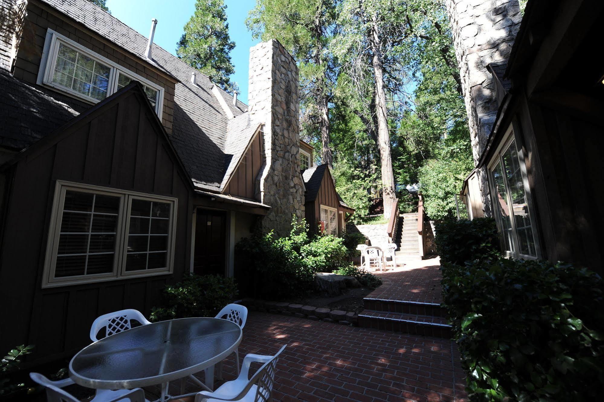 Saddleback Inn At Lake Arrowhead Exteriér fotografie